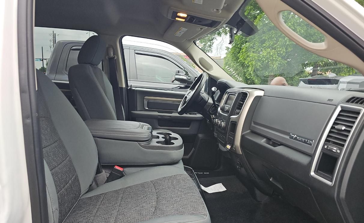 RAM 2500 Big Horn 4x4 Crew Cab 8' Box 2018
