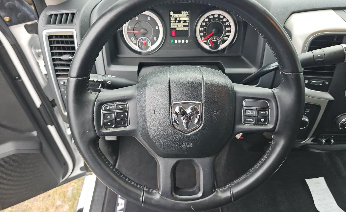 RAM 2500 Big Horn 4x4 Crew Cab 8' Box 2018