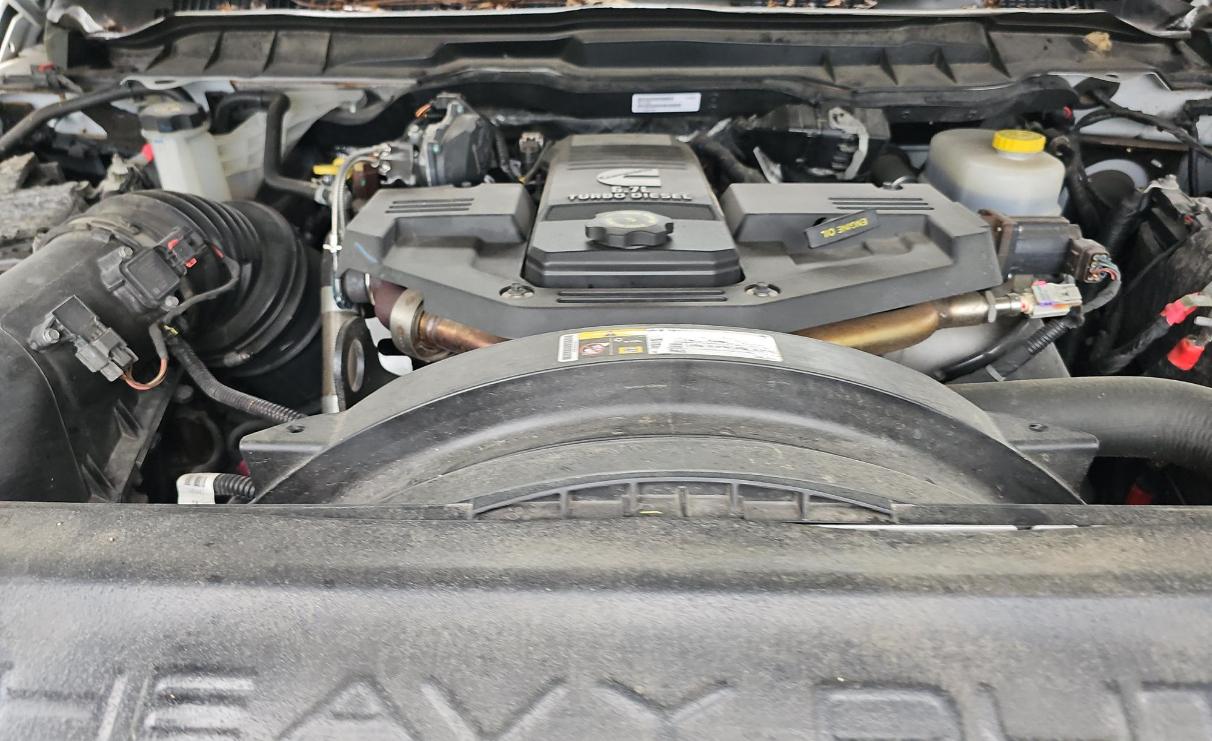 RAM 2500 Big Horn 4x4 Crew Cab 8' Box 2018