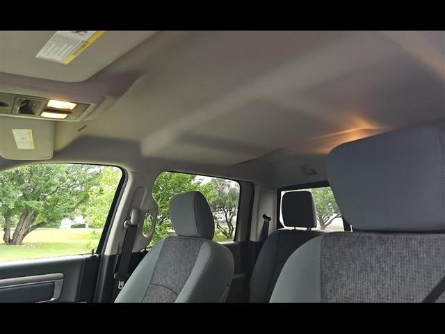RAM 2500 Big Horn 4x4 Crew Cab 8' Box 2018