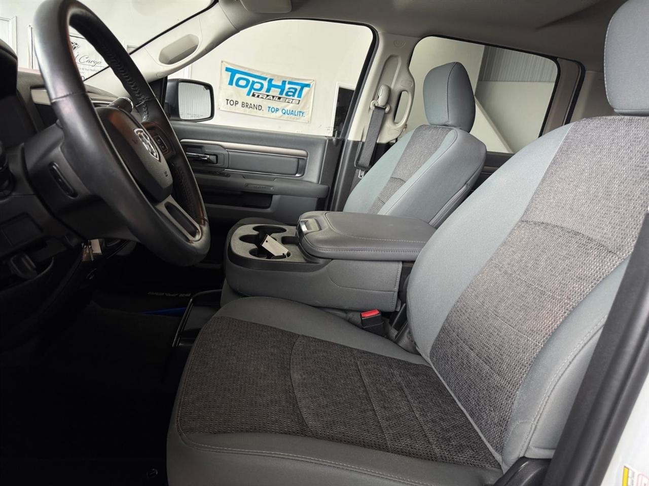 RAM 2500 Big Horn 4x4 Crew Cab 8' Box 2018