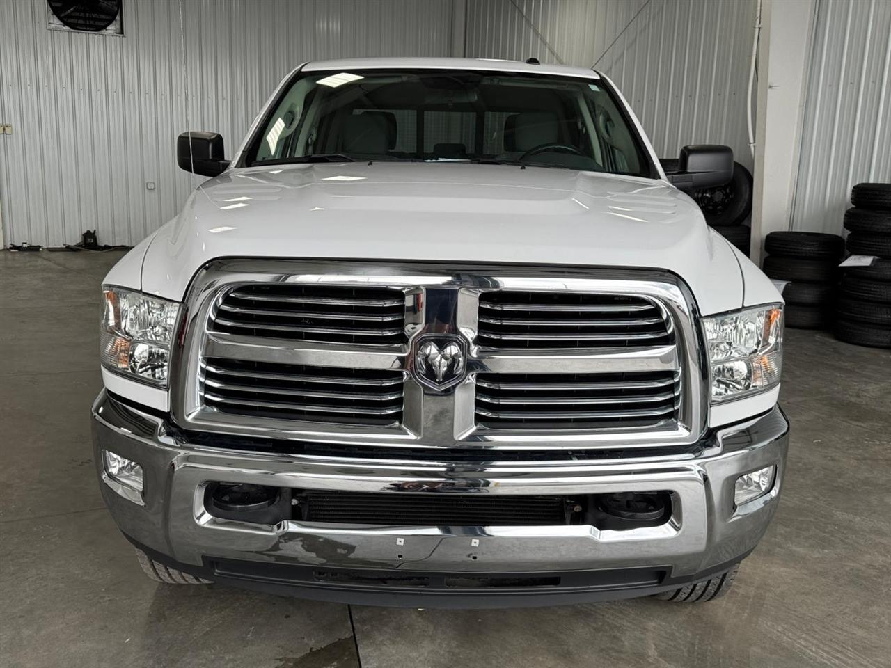 RAM 2500 Big Horn 4x4 Crew Cab 8' Box 2018