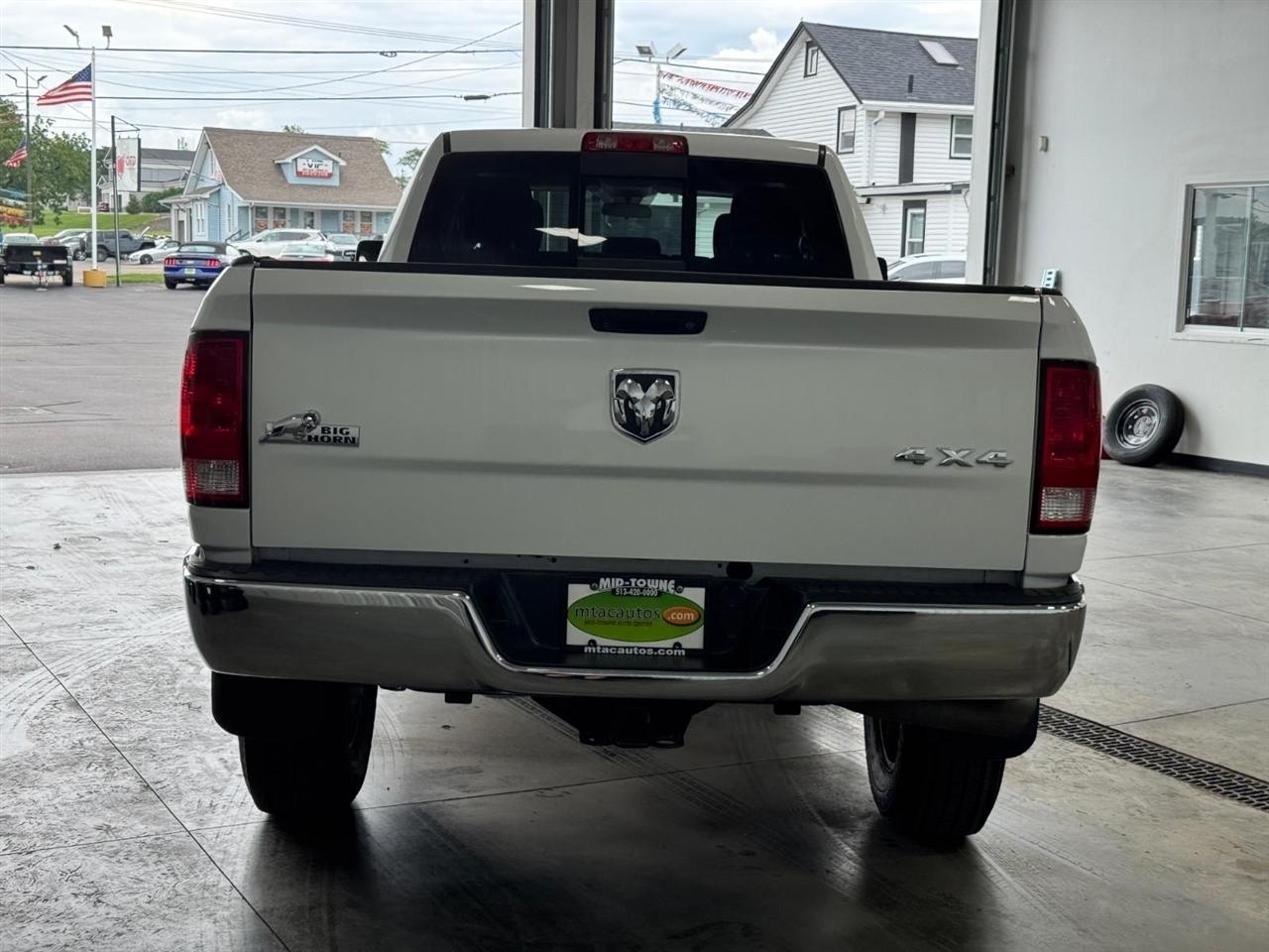 RAM 2500 Big Horn 4x4 Crew Cab 8' Box 2018