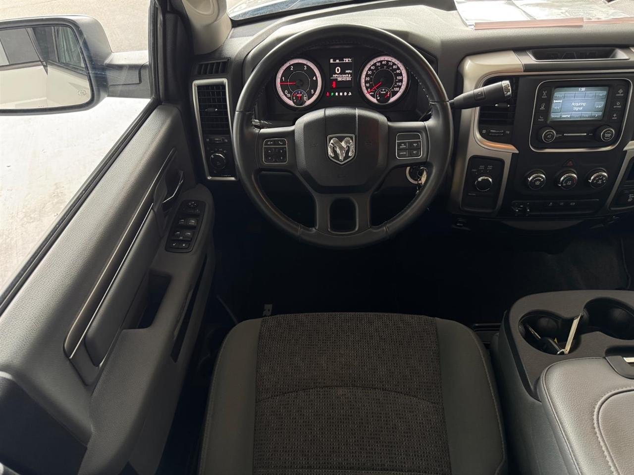 RAM 2500 Big Horn 4x4 Crew Cab 8' Box 2018