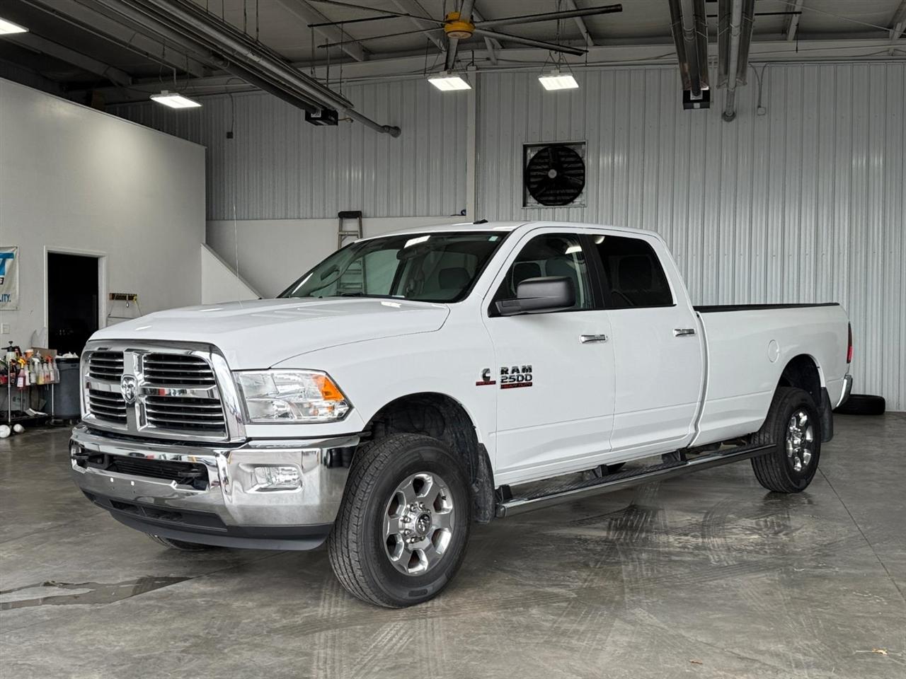 RAM 2500 Big Horn 4x4 Crew Cab 8' Box 2018