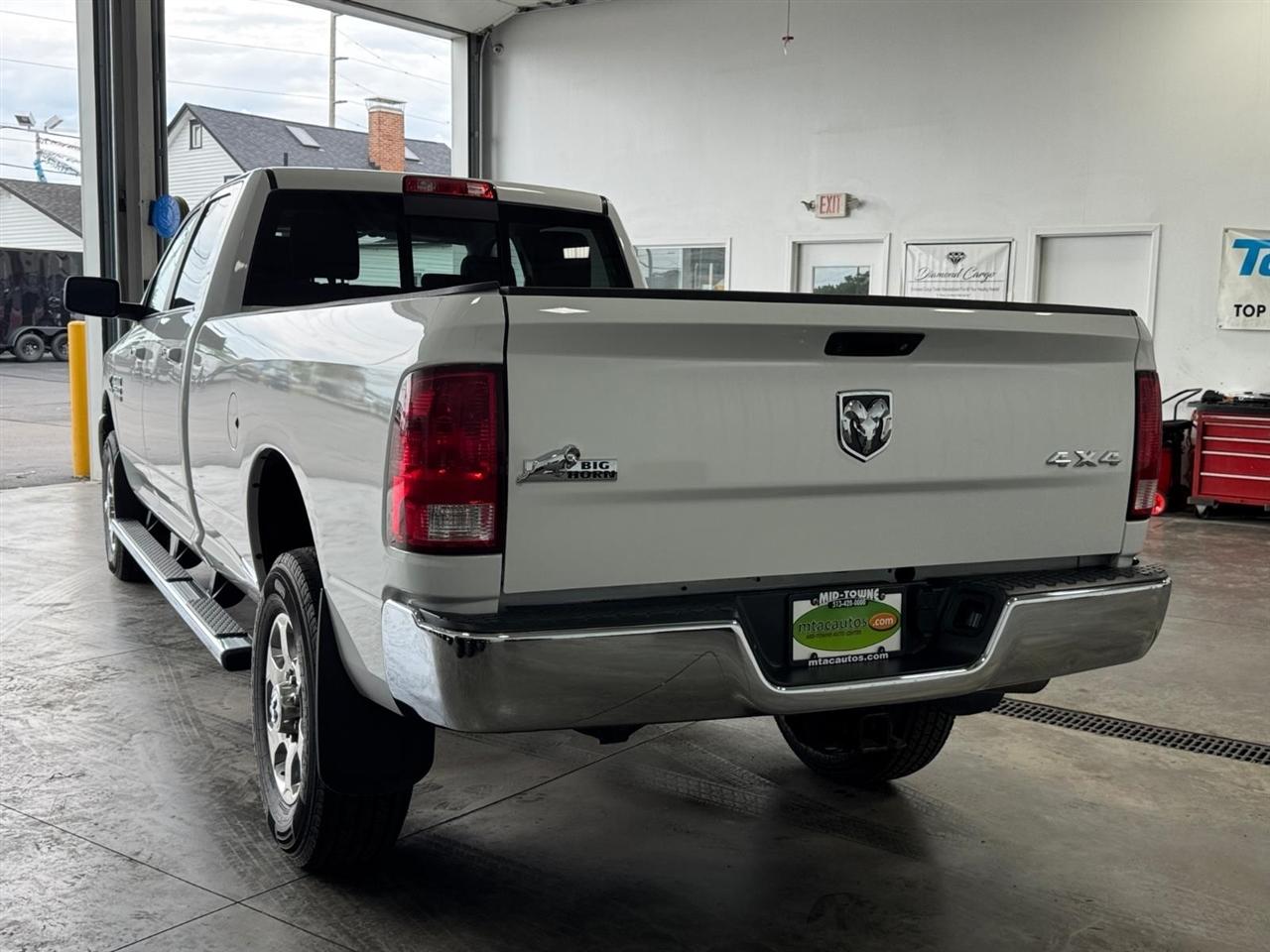 RAM 2500 Big Horn 4x4 Crew Cab 8' Box 2018