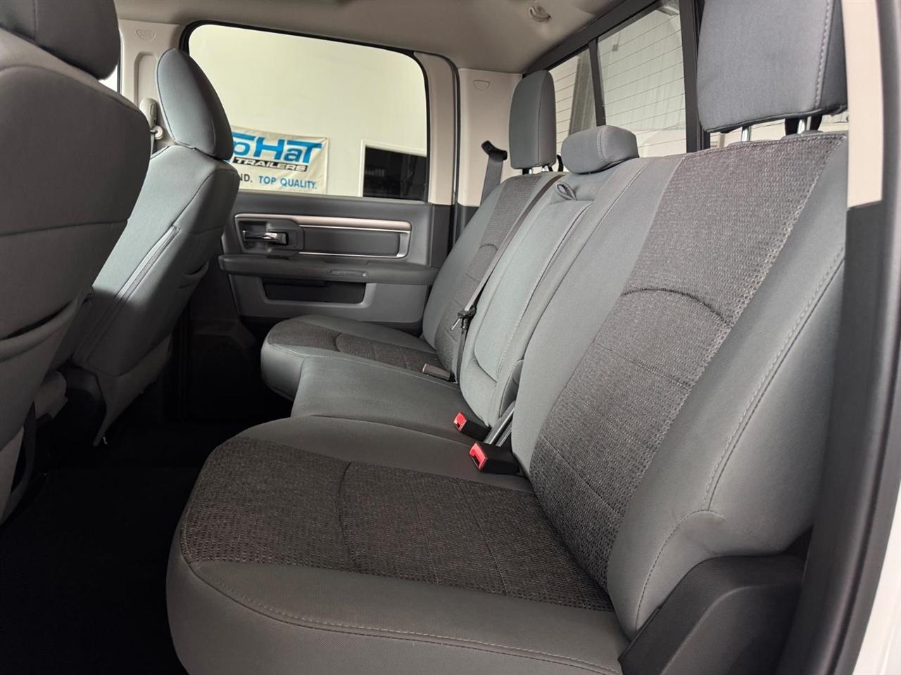 RAM 2500 Big Horn 4x4 Crew Cab 8' Box 2018