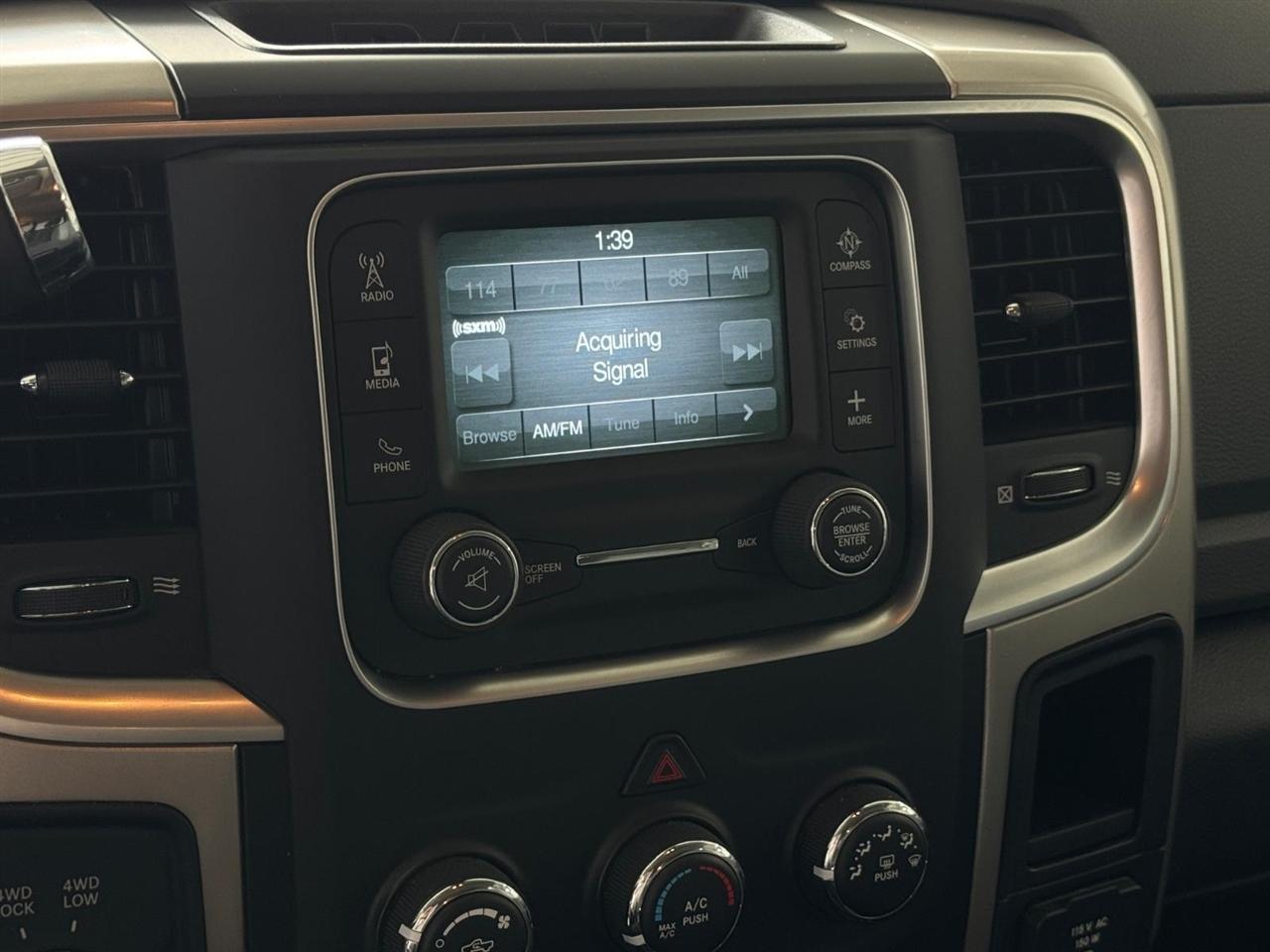 RAM 2500 Big Horn 4x4 Crew Cab 8' Box 2018