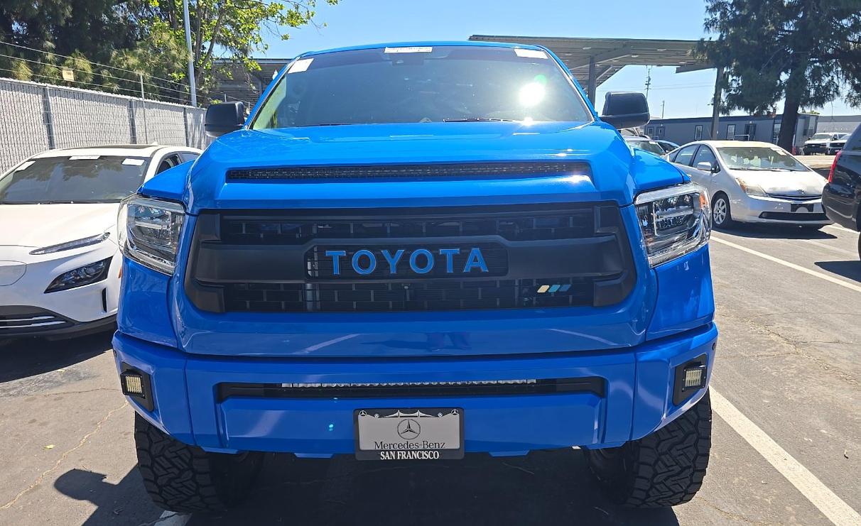 Toyota Tundra 4WD Platinum CrewMax 5.5' Bed 5.7L (Natl) 2020