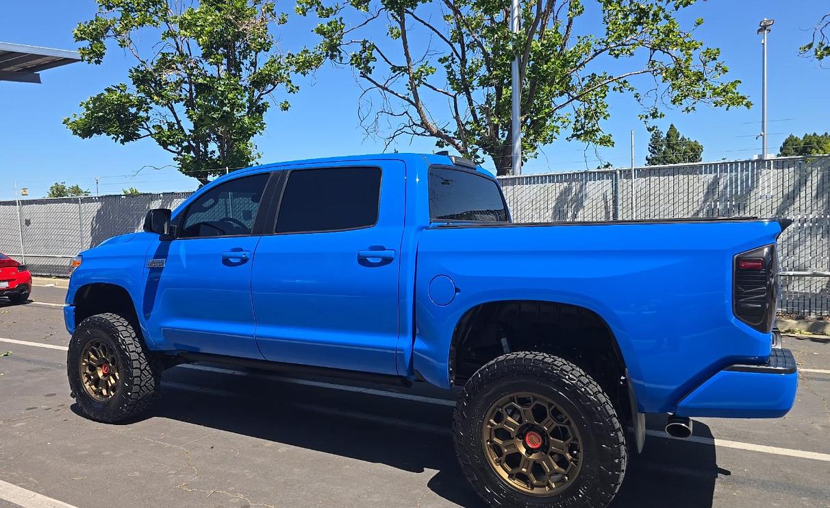 Toyota Tundra 4WD Platinum CrewMax 5.5' Bed 5.7L (Natl) 2020