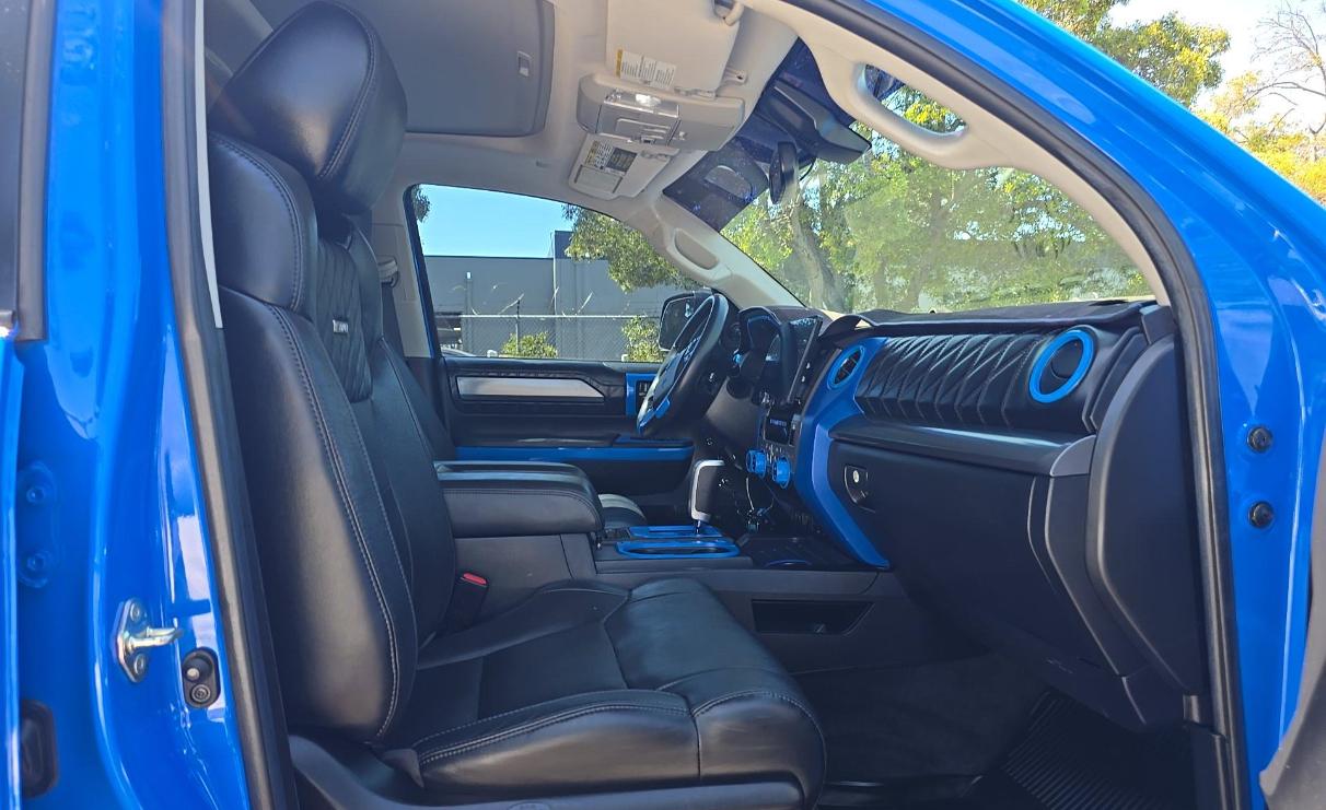 Toyota Tundra 4WD Platinum CrewMax 5.5' Bed 5.7L (Natl) 2020