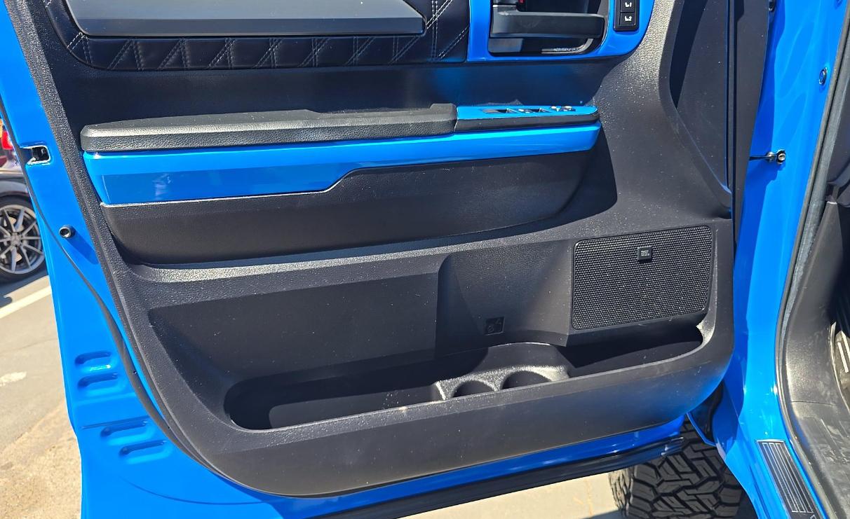 Toyota Tundra 4WD Platinum CrewMax 5.5' Bed 5.7L (Natl) 2020