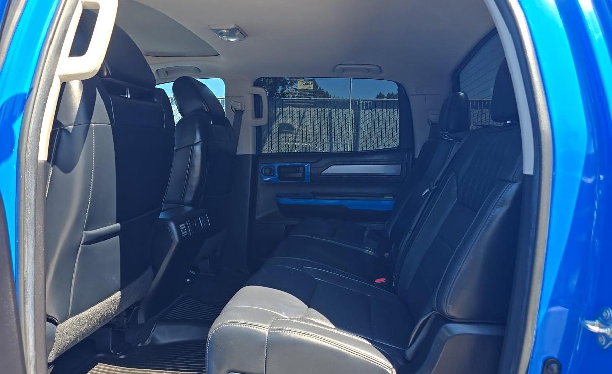 Toyota Tundra 4WD Platinum CrewMax 5.5' Bed 5.7L (Natl) 2020