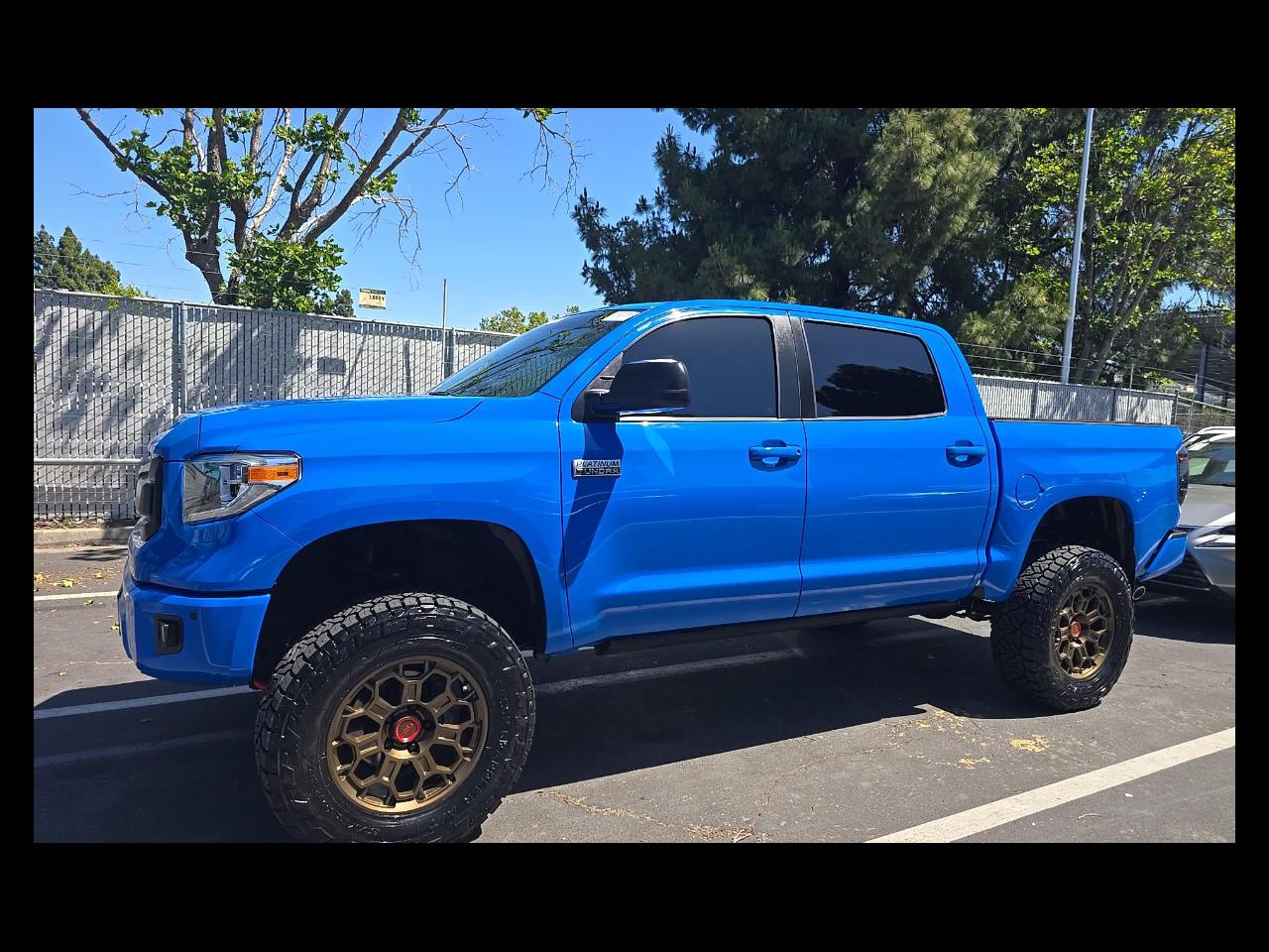 Toyota Tundra 4WD Platinum CrewMax 5.5' Bed 5.7L (Natl) 2020