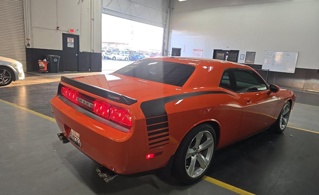 Dodge Challenger 2dr Cpe SRT8 2008