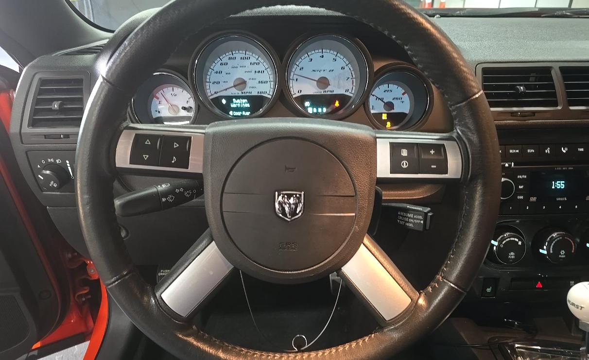 Dodge Challenger 2dr Cpe SRT8 2008