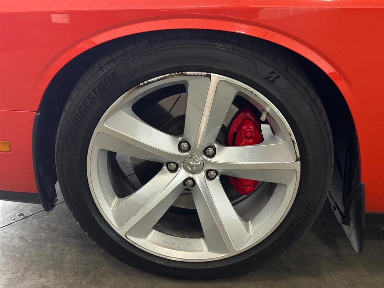 Dodge Challenger 2dr Cpe SRT8 2008