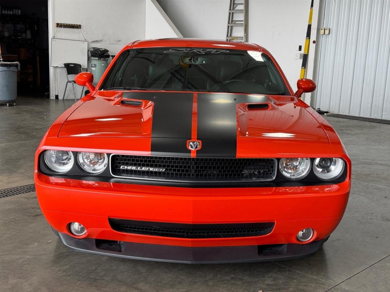 Dodge Challenger 2dr Cpe SRT8 2008