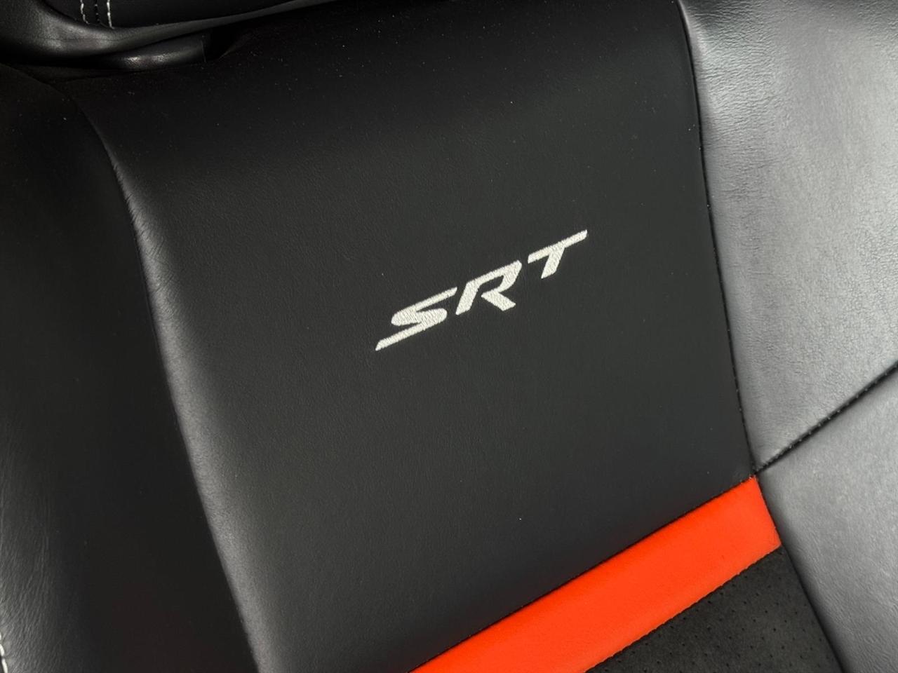 Dodge Challenger 2dr Cpe SRT8 2008