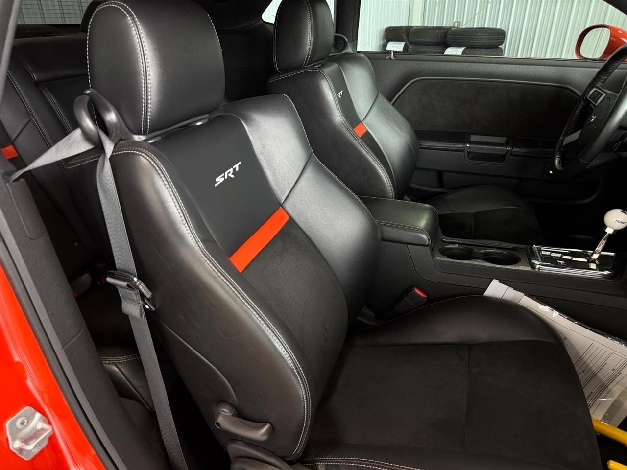 Dodge Challenger 2dr Cpe SRT8 2008