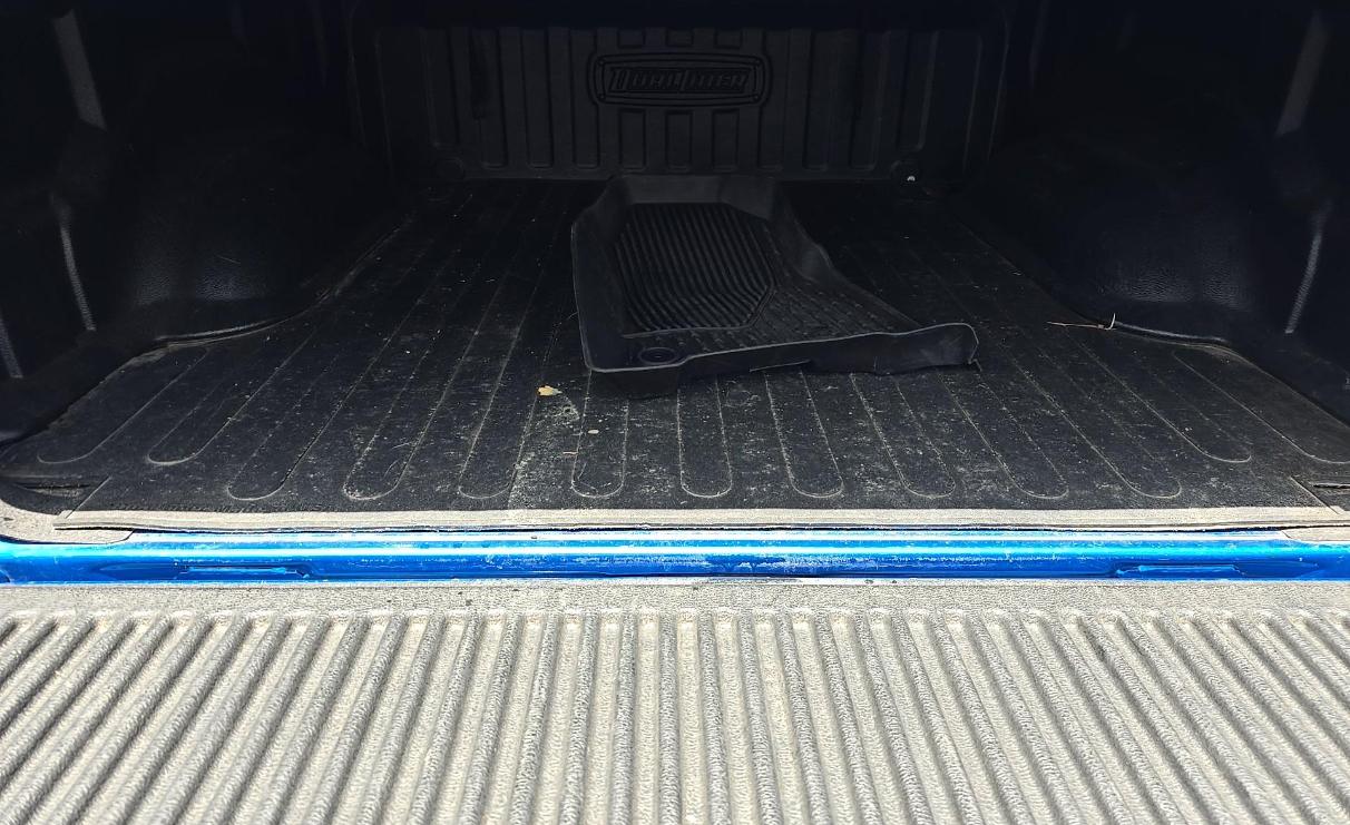 RAM 1500 Laramie 4x4 Crew Cab 5'7" Box 2021
