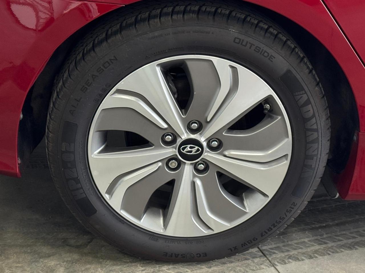 Hyundai Sonata Hybrid 4dr Sdn Limited 2015