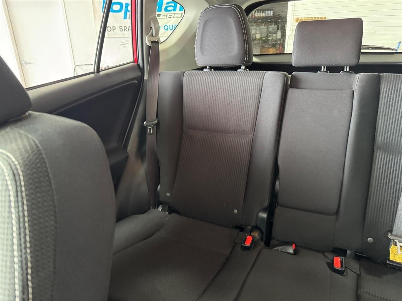 Toyota RAV4 XLE AWD (Natl) 2017
