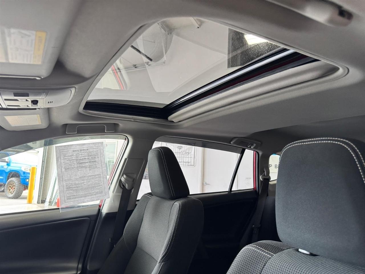 Toyota RAV4 XLE AWD (Natl) 2017
