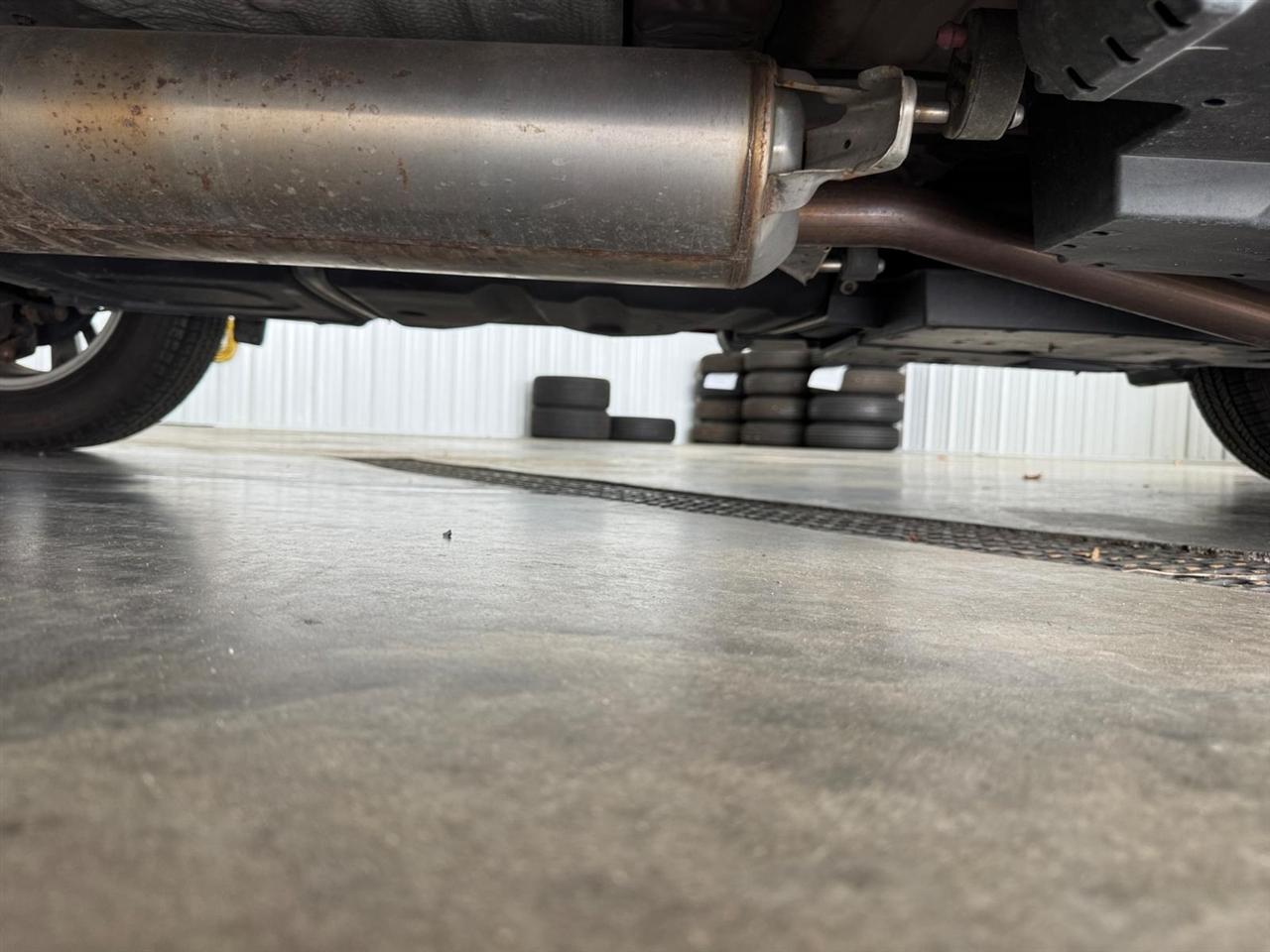 Toyota RAV4 XLE AWD (Natl) 2017