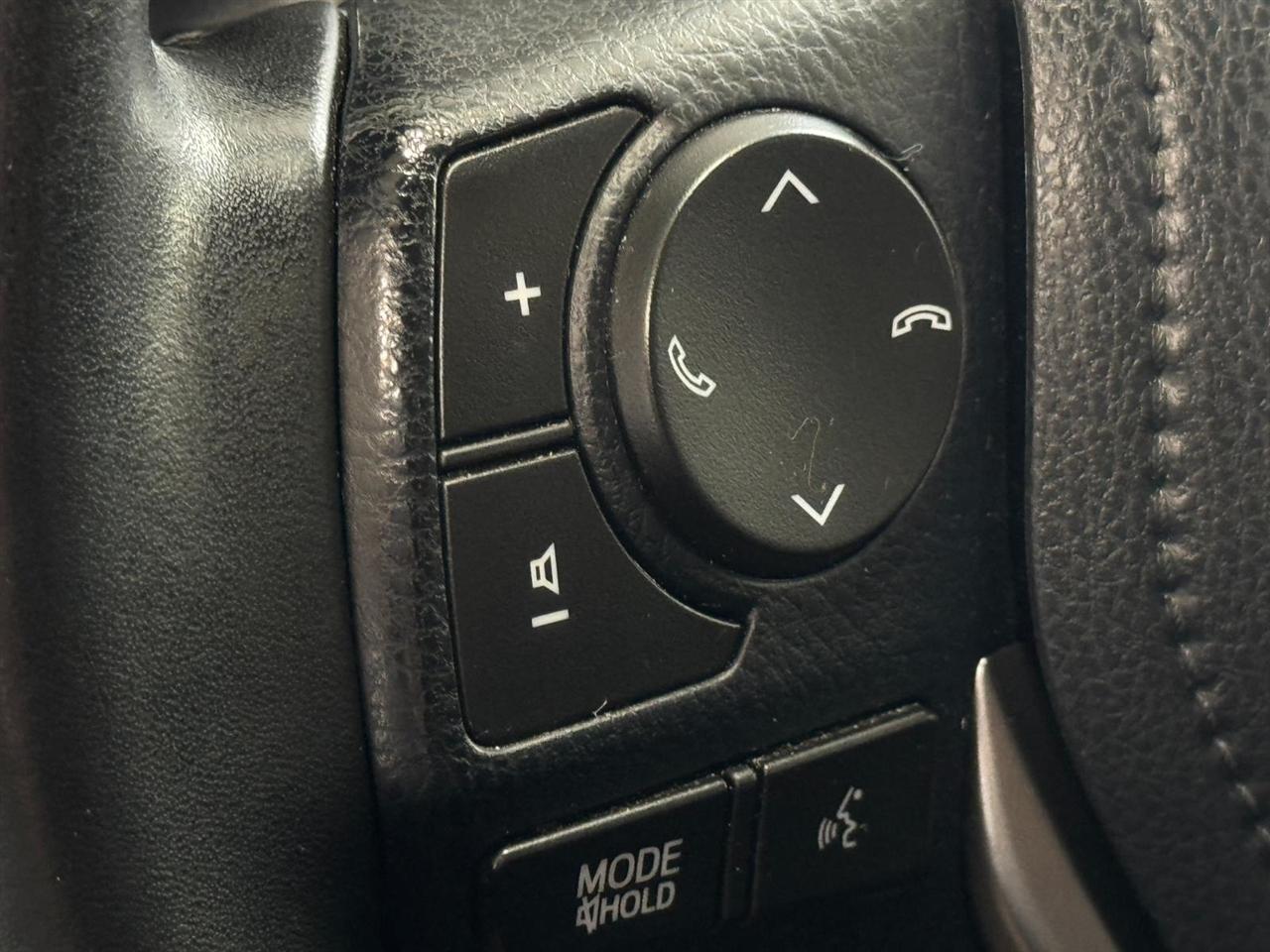 Toyota RAV4 XLE AWD (Natl) 2017