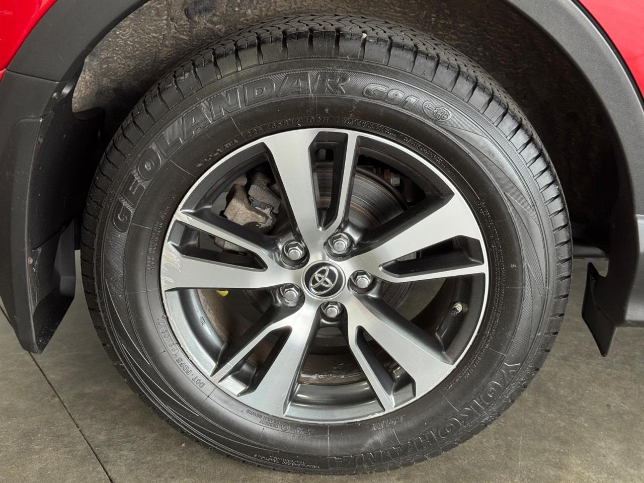 Toyota RAV4 XLE AWD (Natl) 2017