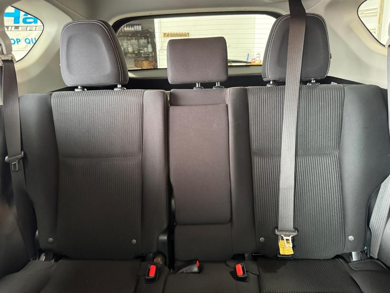 Toyota RAV4 XLE AWD (Natl) 2017