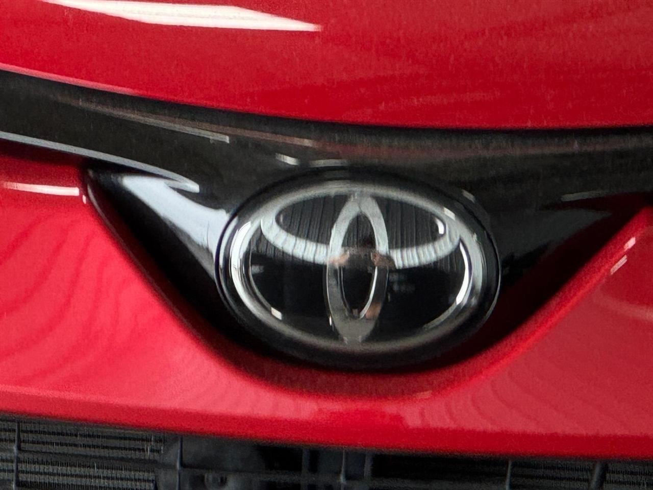 Toyota RAV4 XLE AWD (Natl) 2017