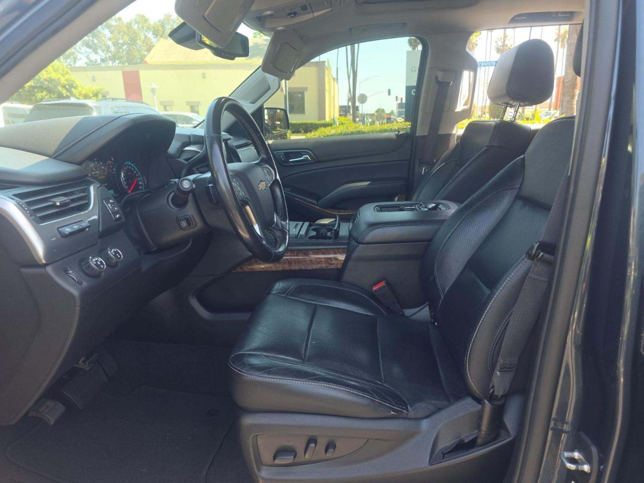 Chevrolet Suburban 4WD 4dr Premier 2020