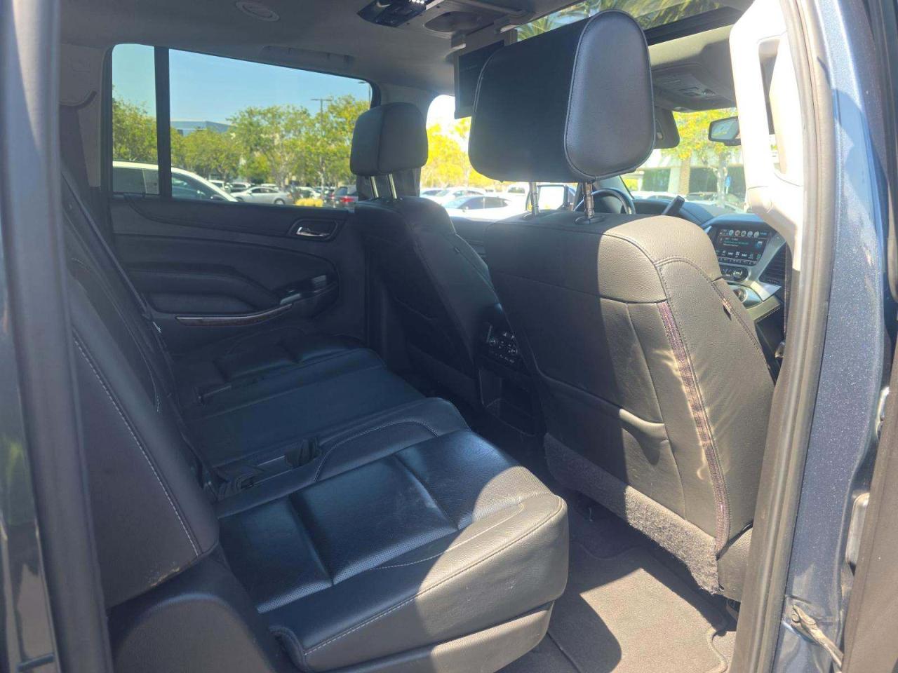 Chevrolet Suburban 4WD 4dr Premier 2020