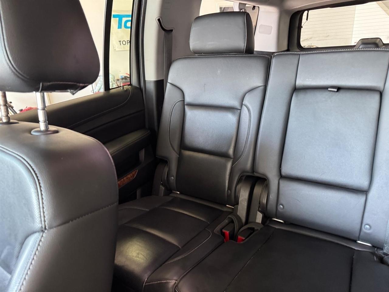 Chevrolet Suburban 4WD 4dr Premier 2020