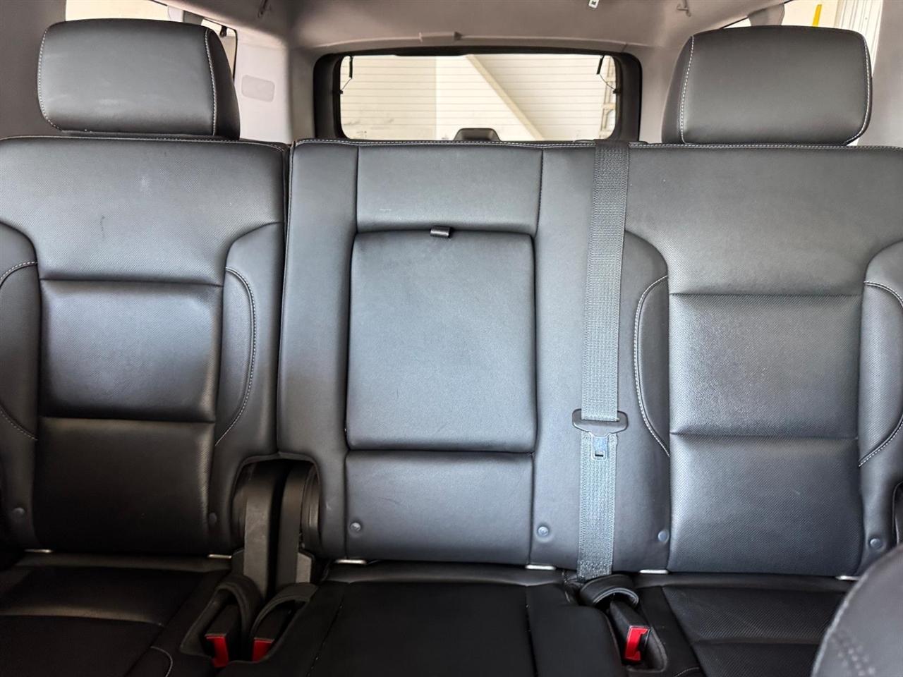 Chevrolet Suburban 4WD 4dr Premier 2020