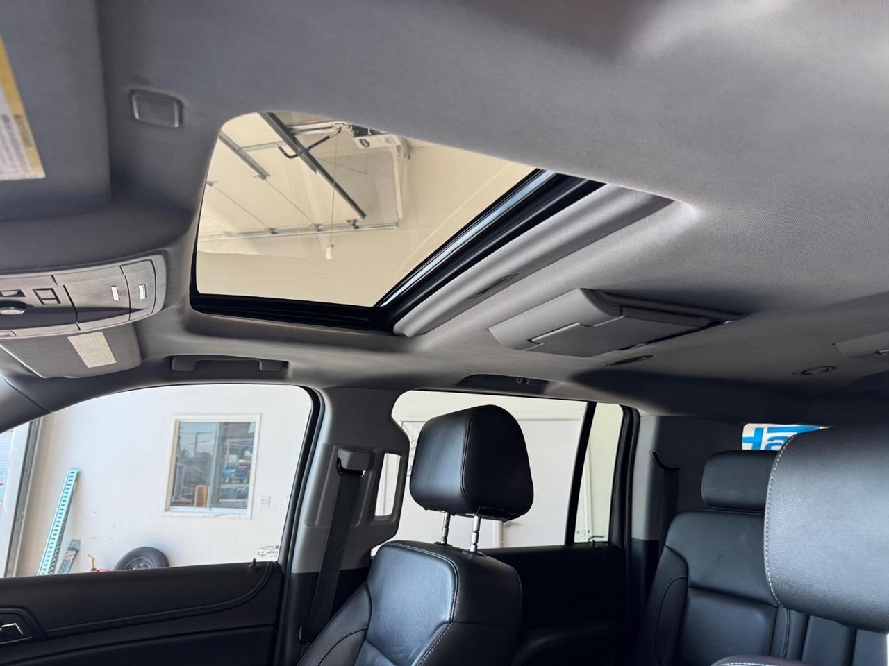 Chevrolet Suburban 4WD 4dr Premier 2020
