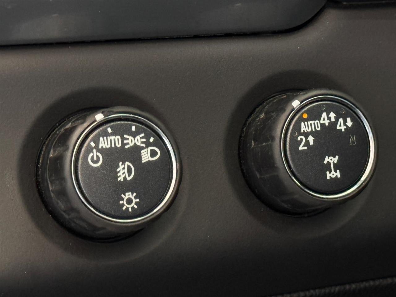 Chevrolet Suburban 4WD 4dr Premier 2020