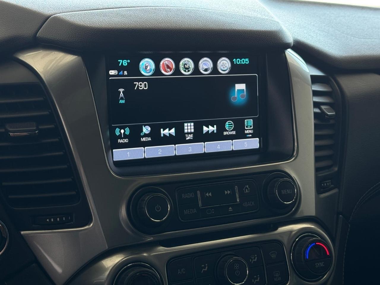 Chevrolet Suburban 4WD 4dr Premier 2020