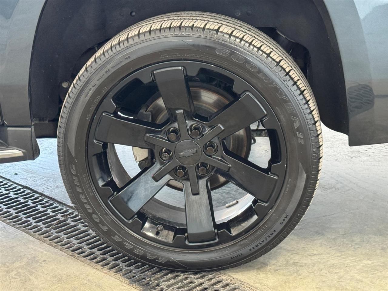 Chevrolet Suburban 4WD 4dr Premier 2020