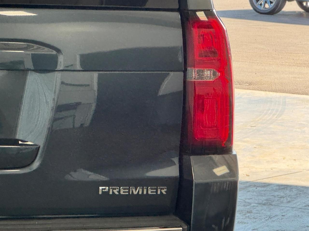 Chevrolet Suburban 4WD 4dr Premier 2020