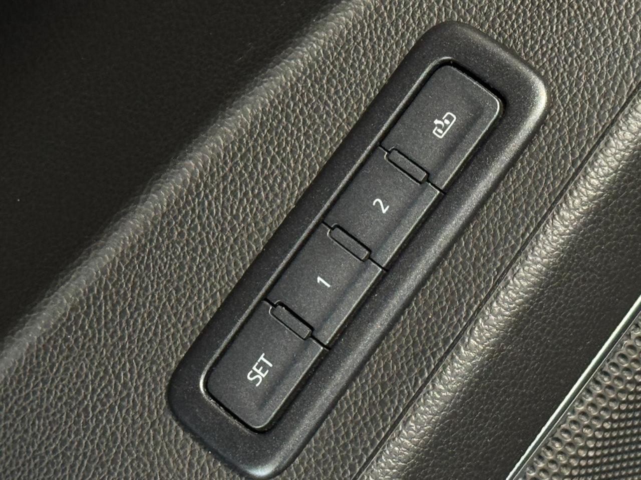 Chevrolet Suburban 4WD 4dr Premier 2020