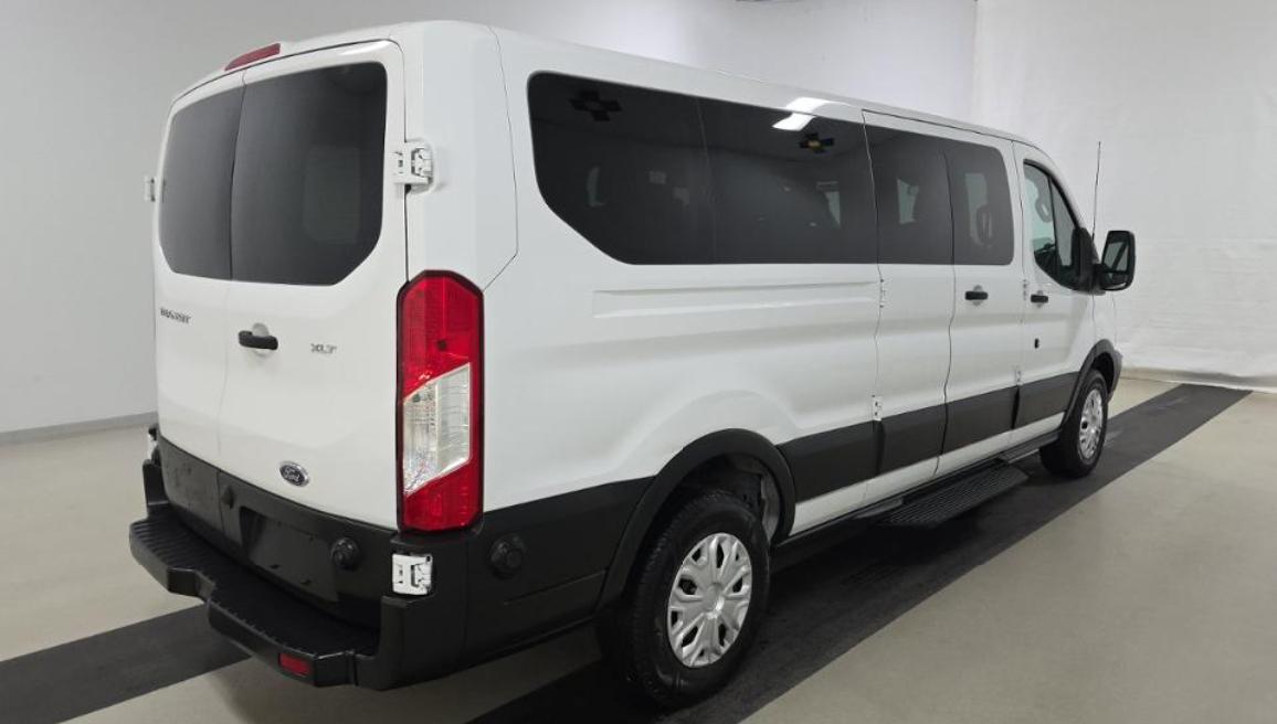 Ford Transit Passenger Wagon T-350 148" Low Roof XLT Swing-Out RH Dr 2019