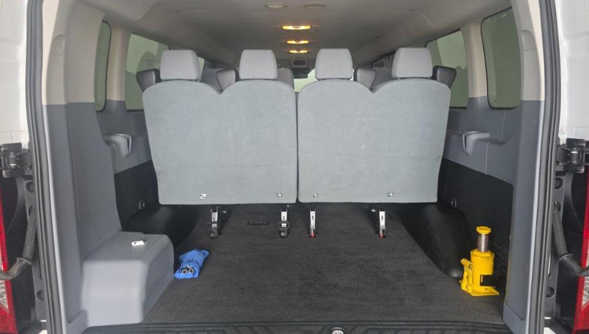 Ford Transit Passenger Wagon T-350 148" Low Roof XLT Swing-Out RH Dr 2019