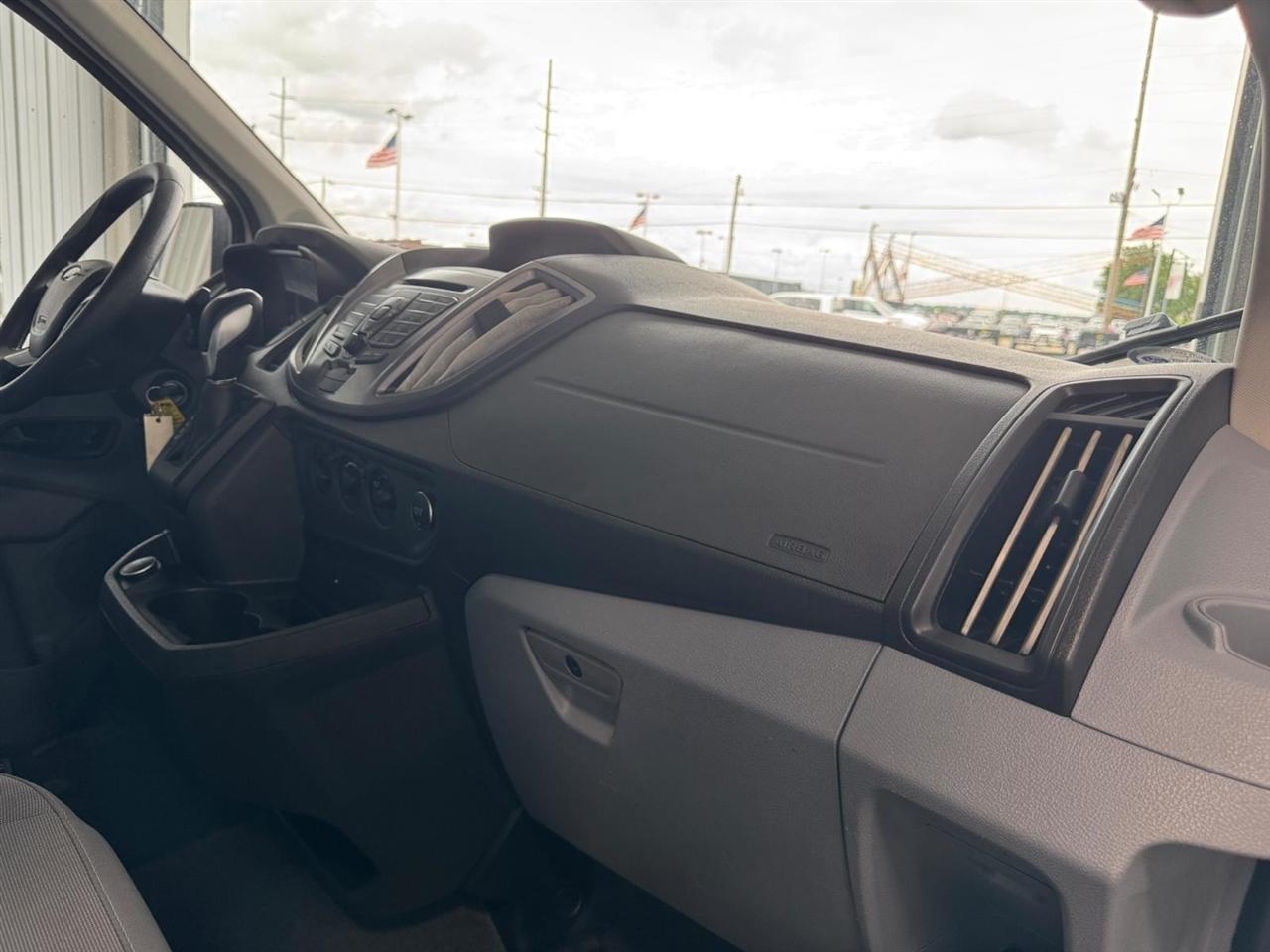 Ford Transit Passenger Wagon T-350 148" Low Roof XLT Swing-Out RH Dr 2019