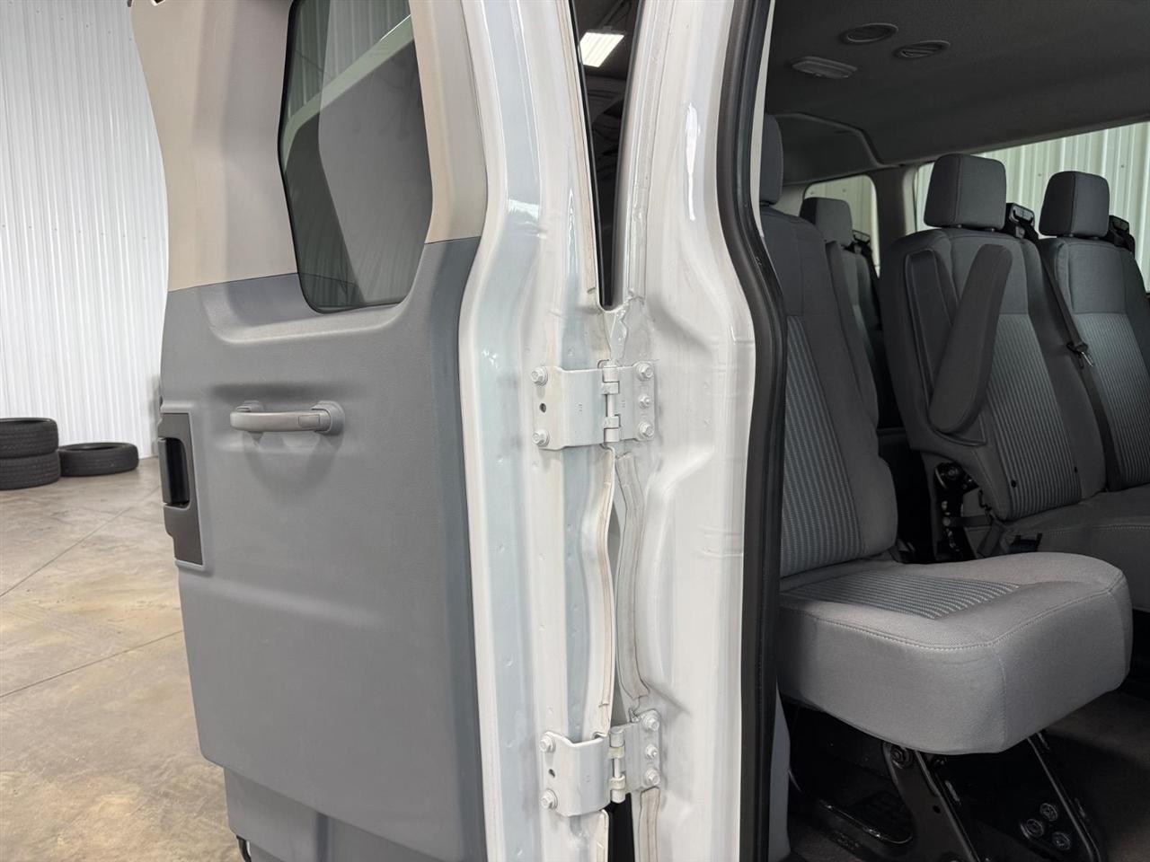 Ford Transit Passenger Wagon T-350 148" Low Roof XLT Swing-Out RH Dr 2019