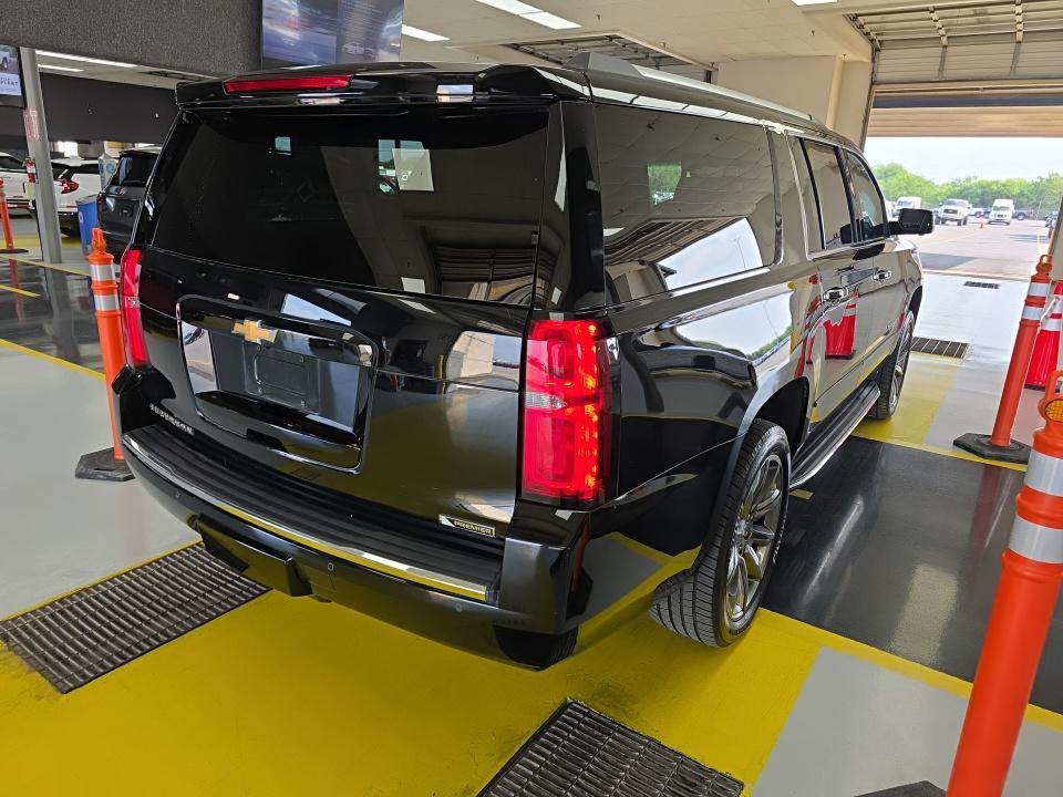 Chevrolet Suburban 4WD 4dr 1500 Premier 2018