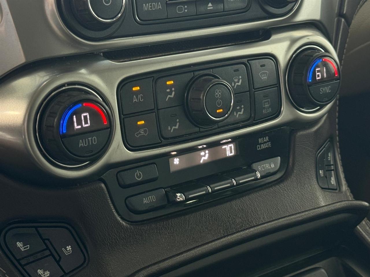 Chevrolet Suburban 4WD 4dr 1500 Premier 2018