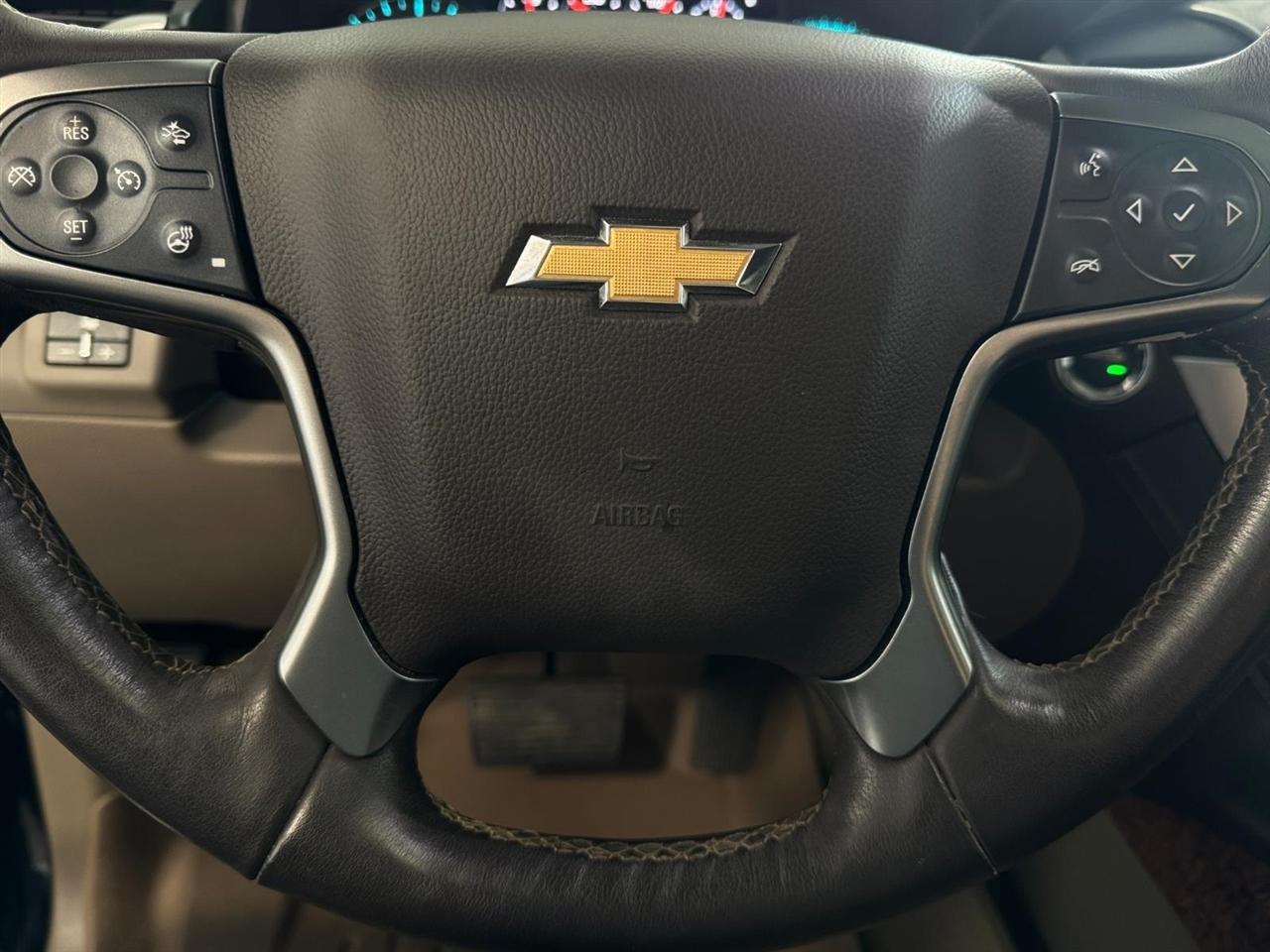 Chevrolet Suburban 4WD 4dr 1500 Premier 2018